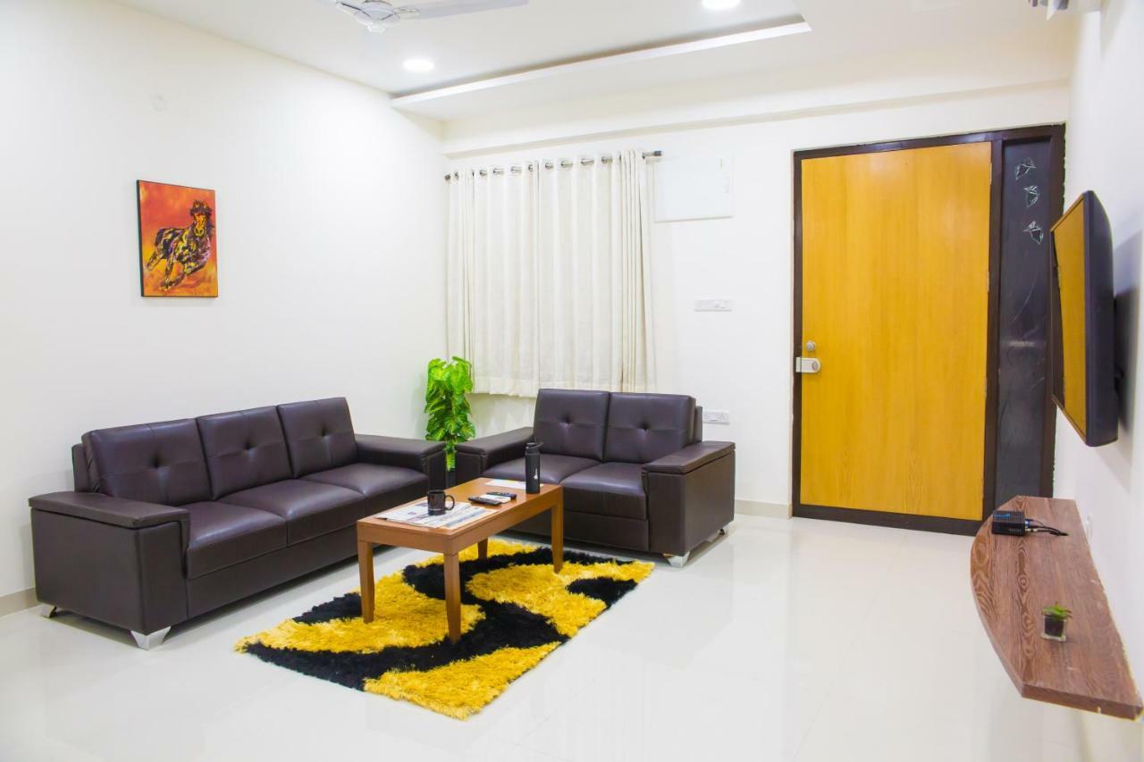 สกายลา เซอร์วิซ อพาร์ตเมนต์ - โลตัส พอนด์ Apartment ไฮเดอราบัด ภายนอก รูปภาพ